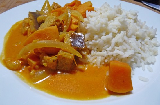 Cari de tempeh à l'indonésienne