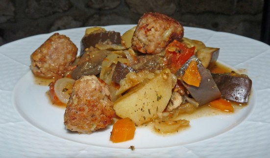Daube de légumes et boulettes de soja