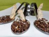 Bouchées apéritives de lentilles beluga à la&nbsp;truffe