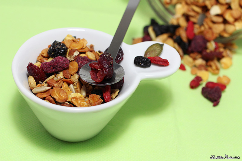 Granola protéiné maison aux fruits rouges et sans gluten