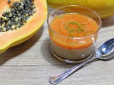 Panna cotta coco vanille et son coulis de papaye crue&nbsp;(vegan)