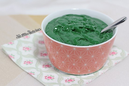 Crème de fruits crue à la spiruline