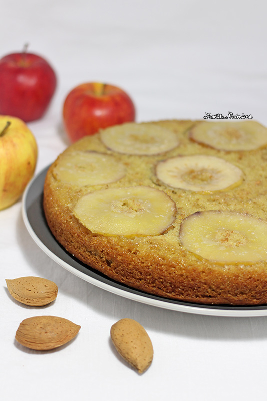 Moelleux aux pommes et à la pâte d'amande