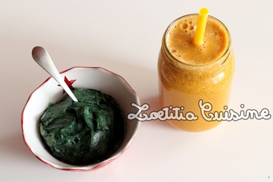 Jus de carotte, betterave jaune et pêche blanche avec glace banane, maca et spiruline
