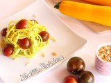 Spaghetti de courgette jaune sauce avocat et citron vert {Vegan et&nbsp;Cru}