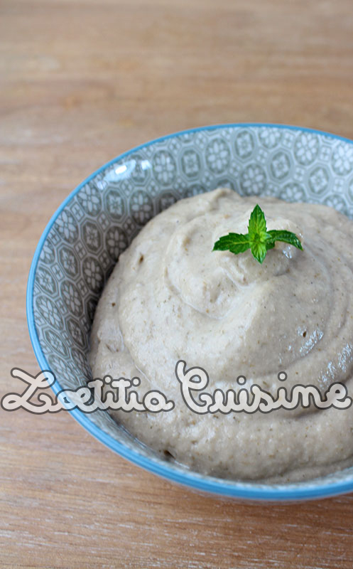 Baba bil joz dans un petit bol